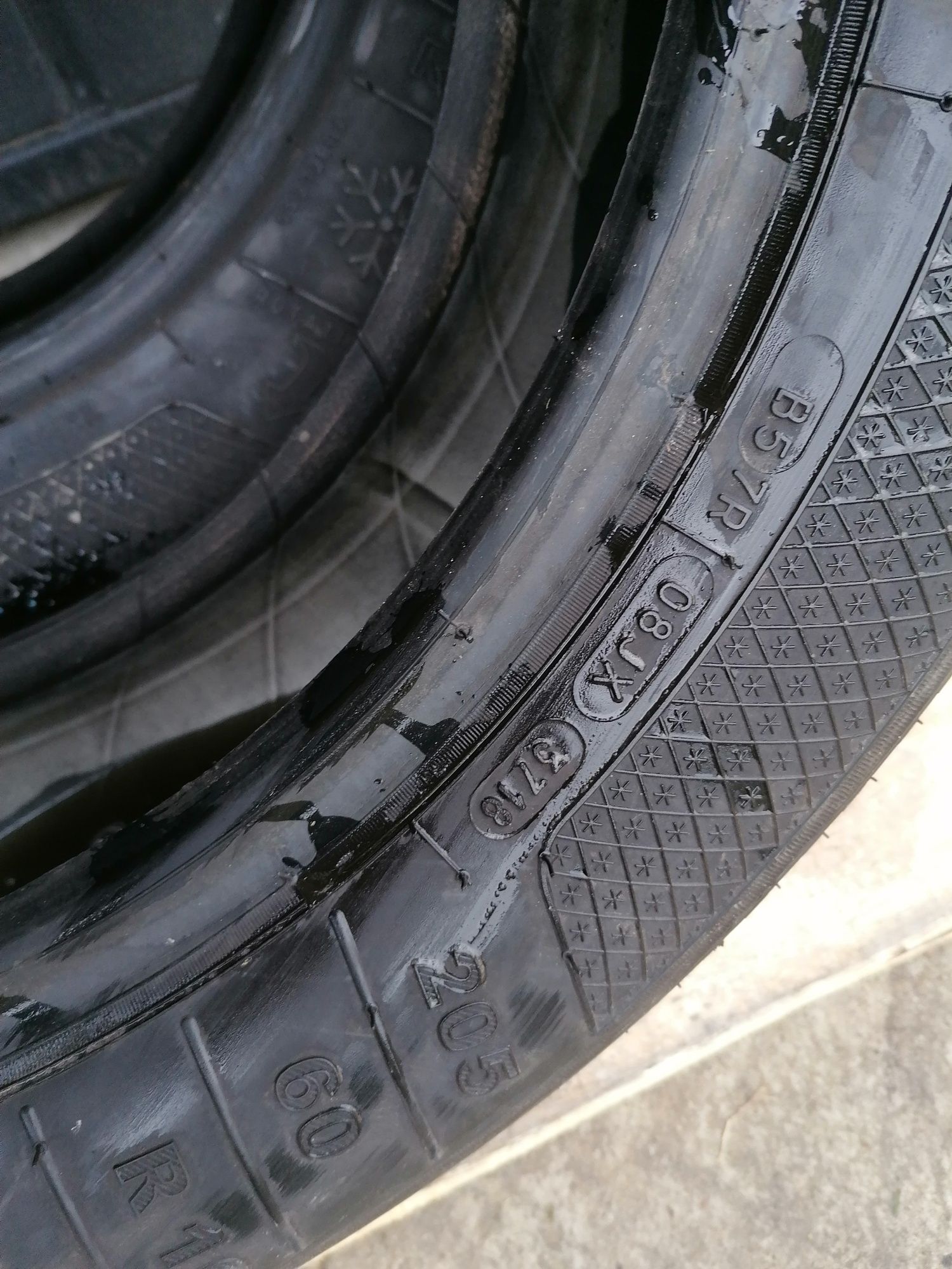 2x205/60 R16 Kleber Krisalp HP3 zimowe