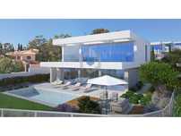 Moradia T3 de Luxo com Piscina e Vista Mar