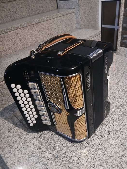 Concertina Adria Grand Luxe 4 voz
