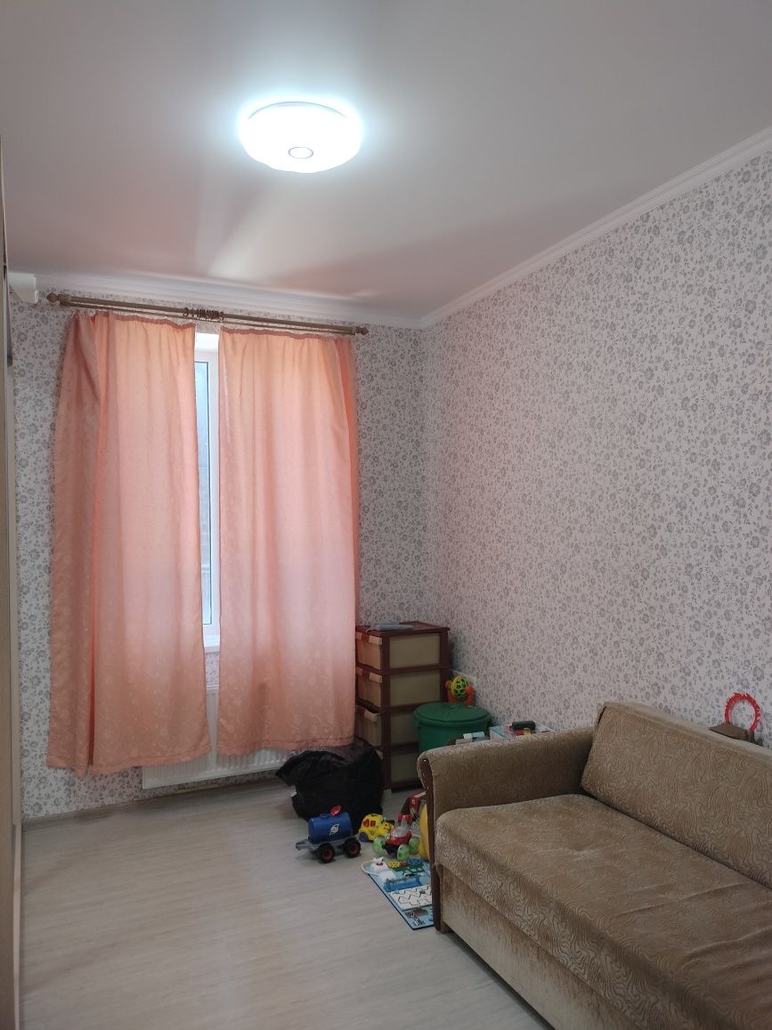 Продам 2 комнатную квартиру в ЖКУютный ул Михаила Грушевского/Слободка