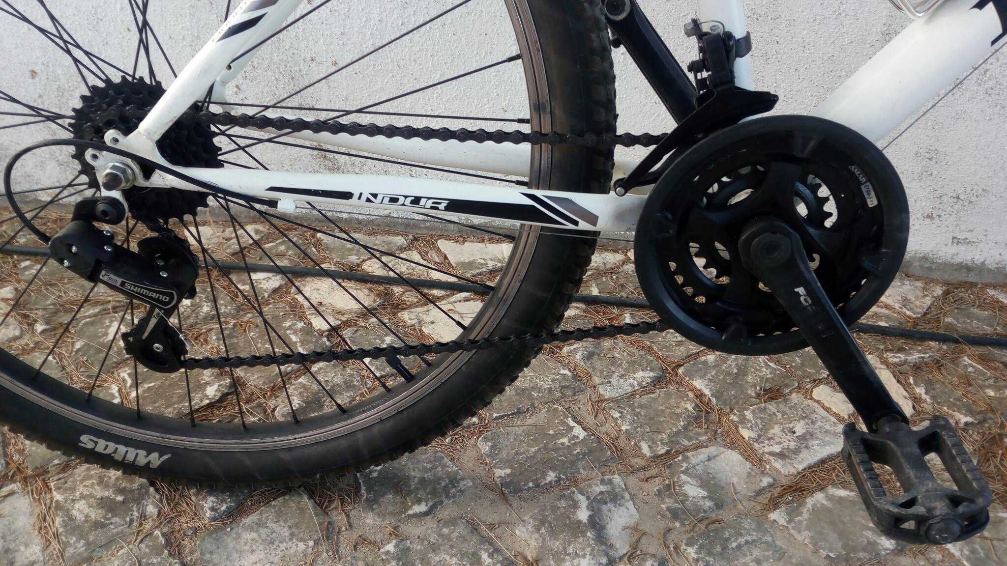 Bicicleta MTB 27,5 Indur