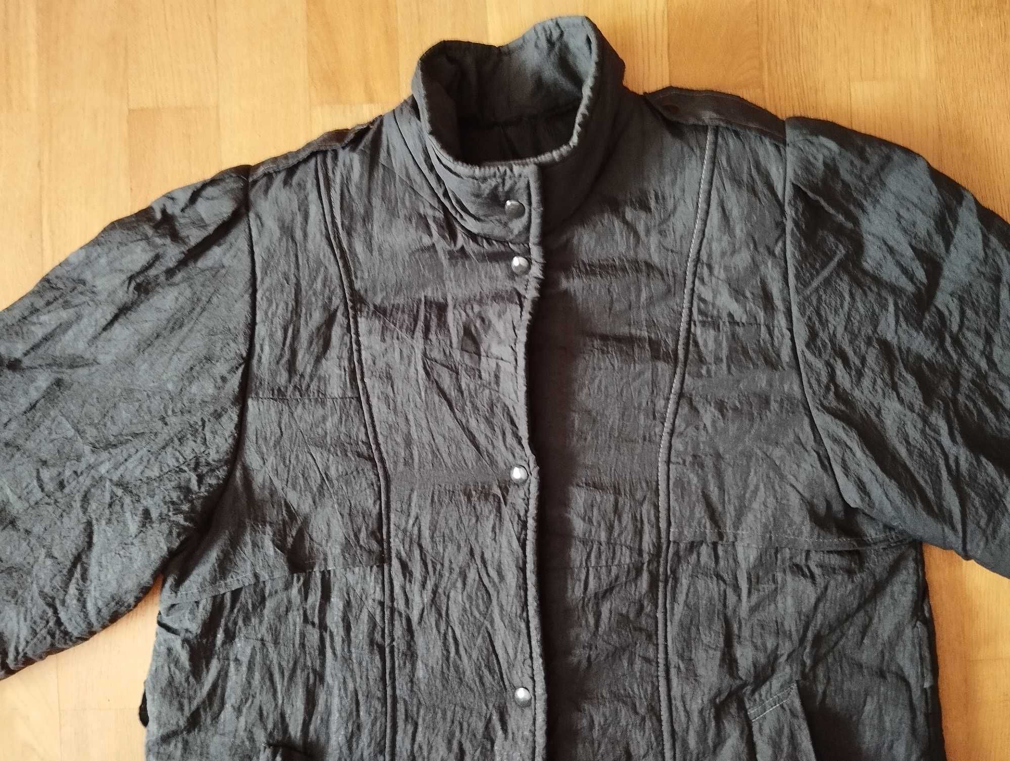 Czarny wiosenno-jesienny marszczony płaszcz rozmiar XL szerokość 120cm