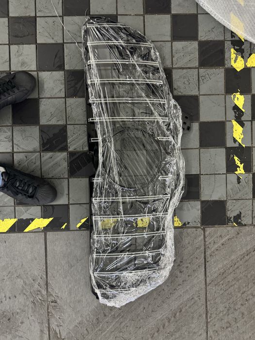 Vendo Grelha Mercedes Amg Gtr NOVA