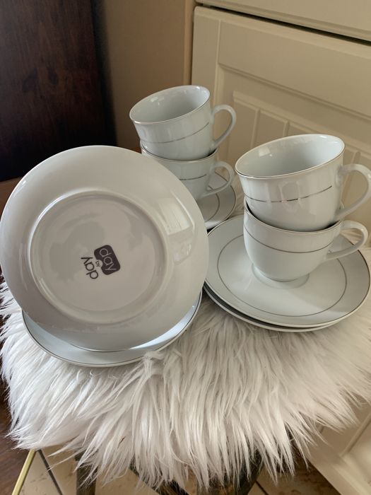 Filiżanki do kawy z podstawkami 5 szt