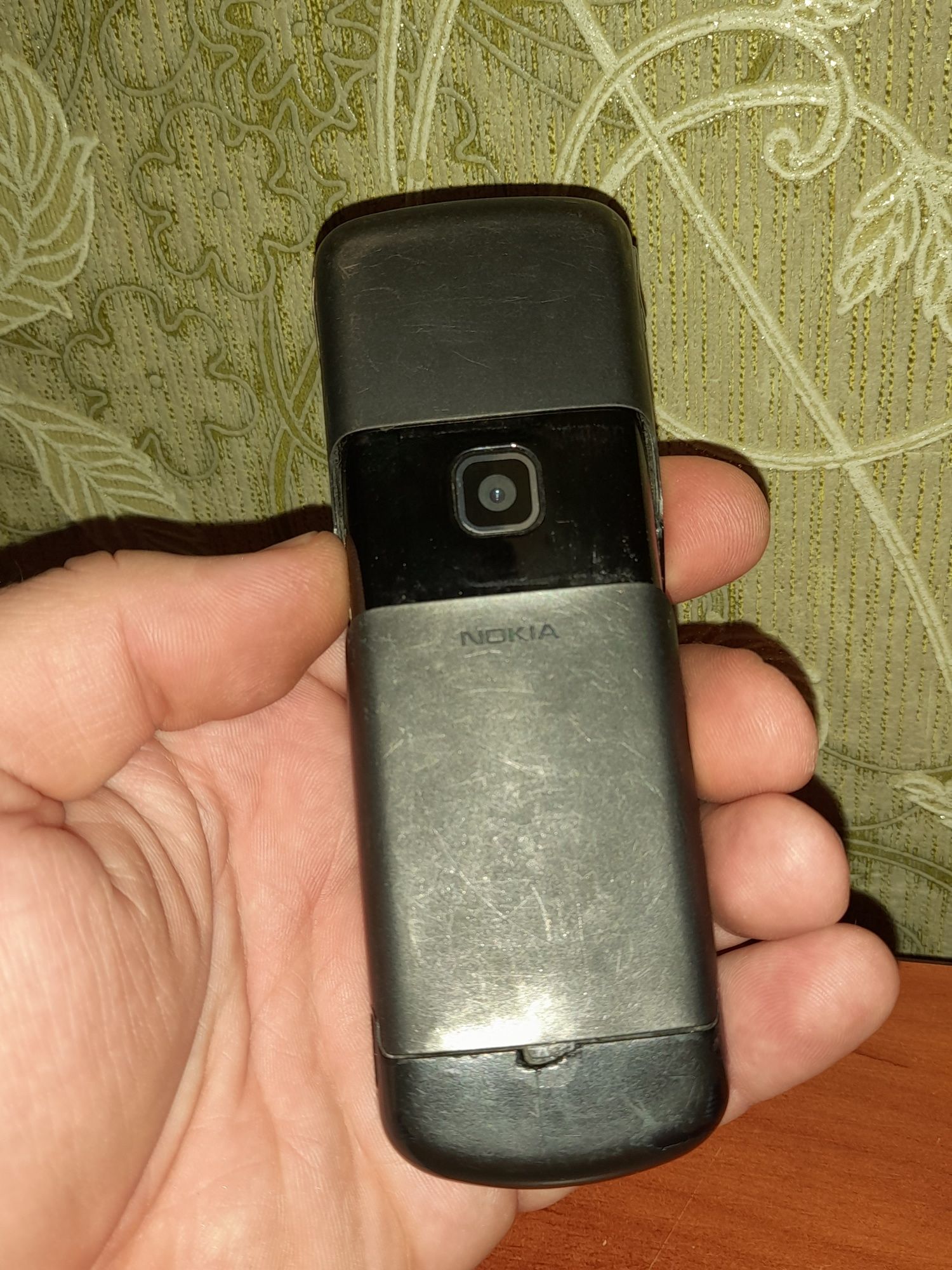 Продам телефон nokia 8600 luna