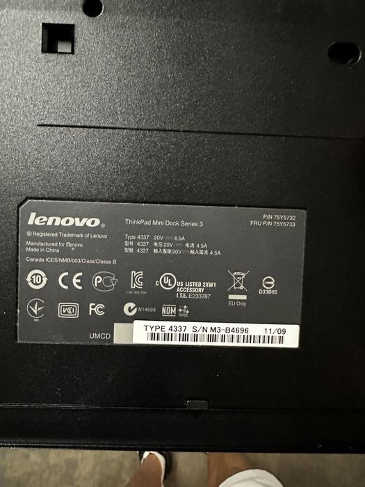 19-inch Lenovo ThinkVision L1951PWD 1440 x 900 LCD Monitor Preto