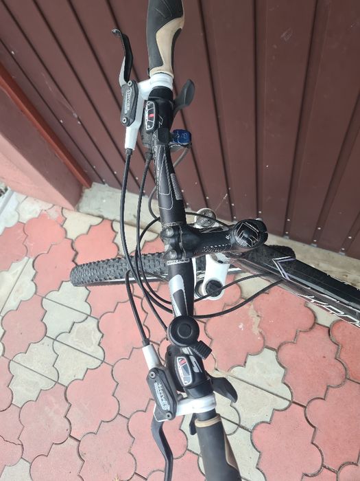 ROWER Kross level f3