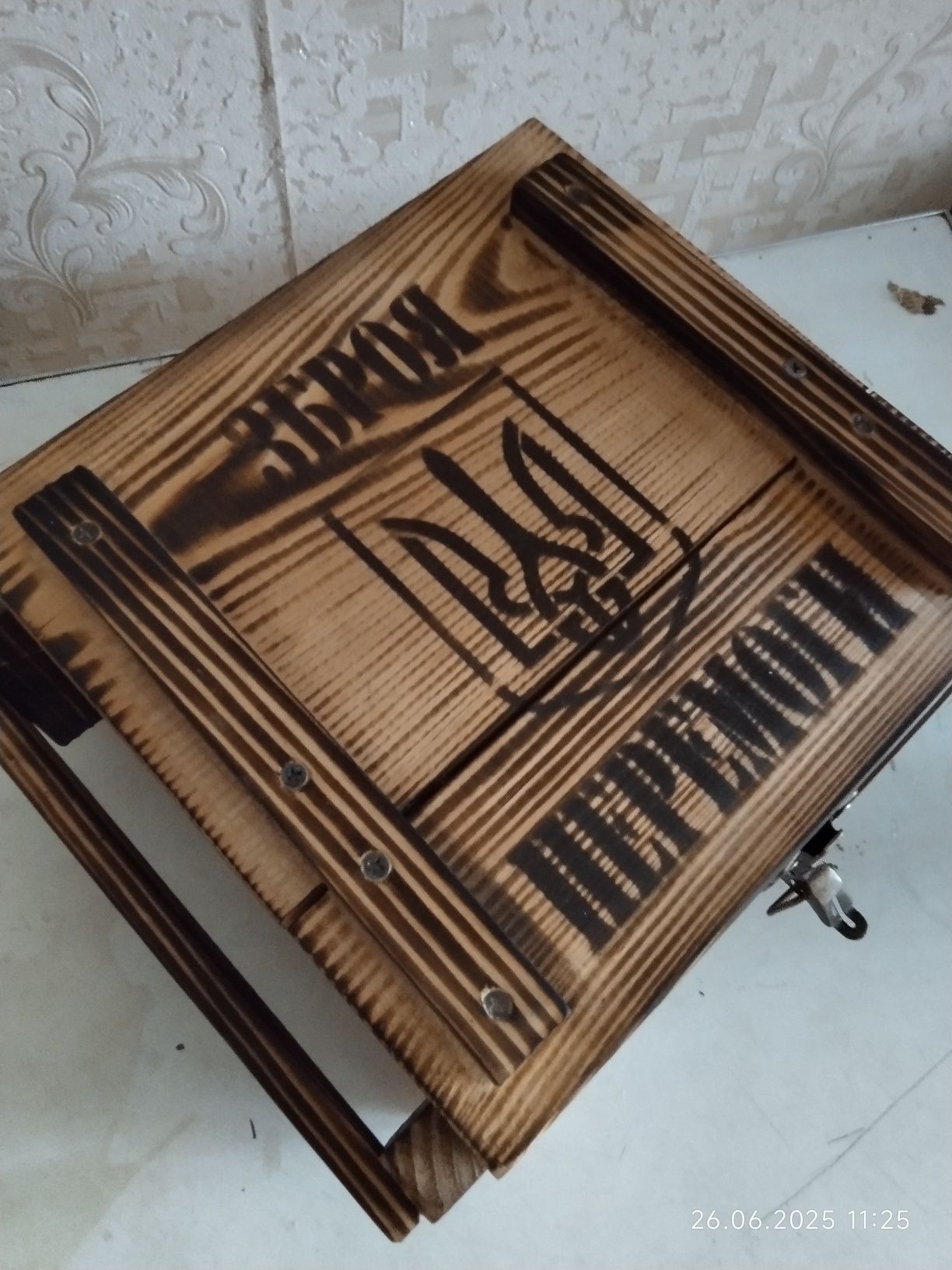 Подарочный набор для мужчины в кейсе из дерева