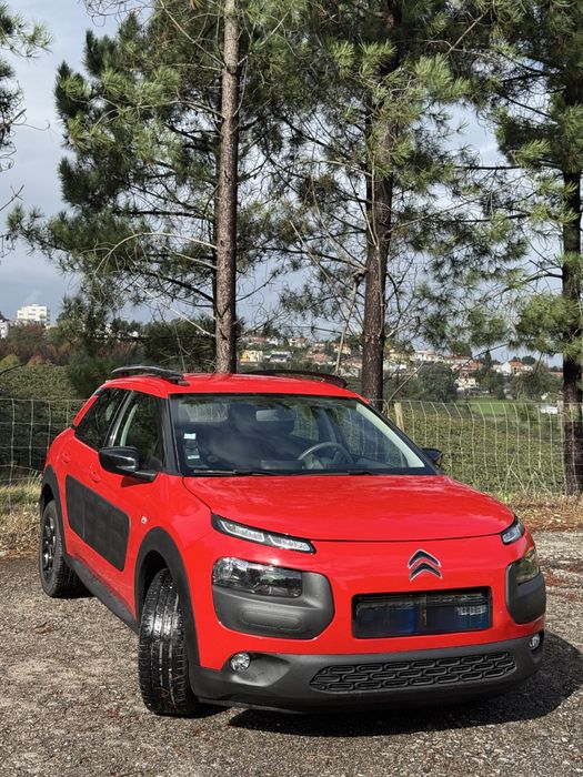 Citroën C4 Cactus 1.2 PureTech Shine Gasolina 49000 mil km  • 2015