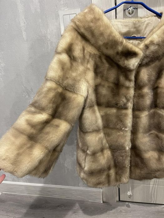 Продам норковую шубу