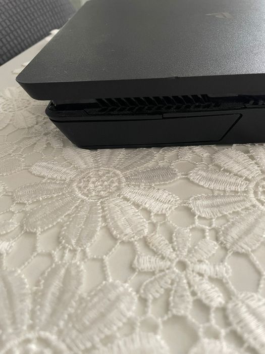 PlayStation PS4 BOM ESTADO