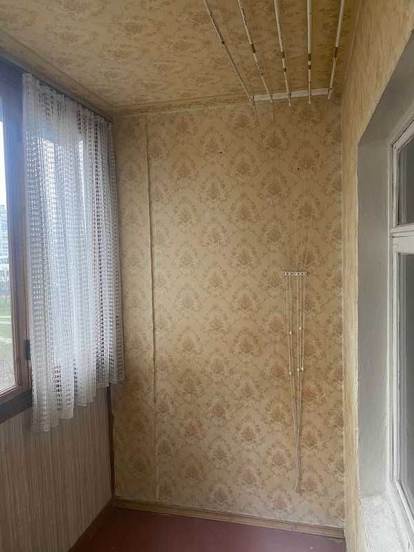 2к 56м. Т-4 серія початок Троєщини Бальзака 18 поруч парк та Флоренція