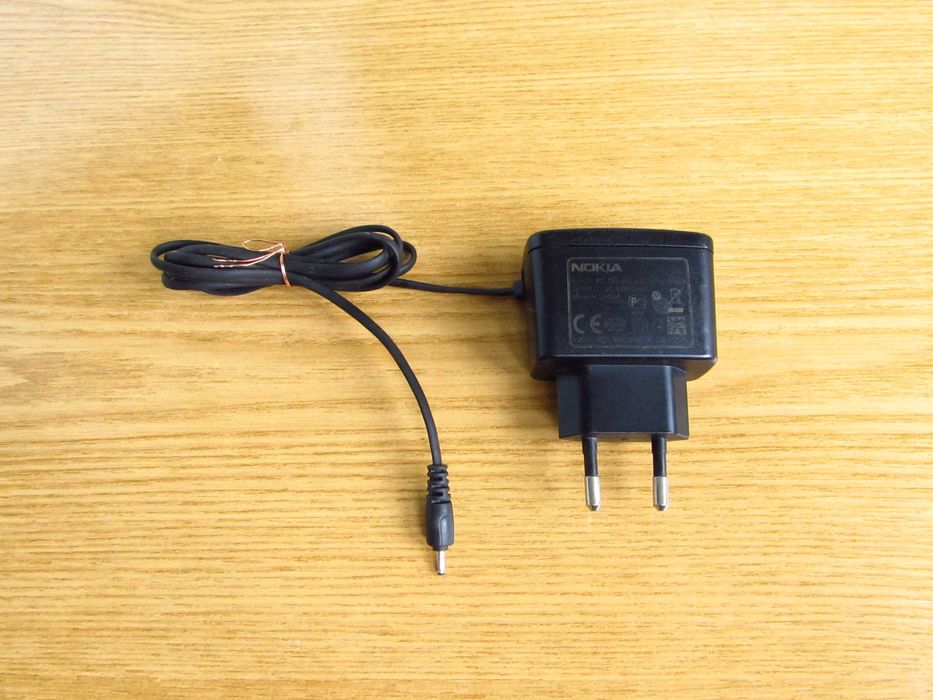 Зарядка Nokia АС-3Е, 5V 350mA, тонкий штекер 2мм