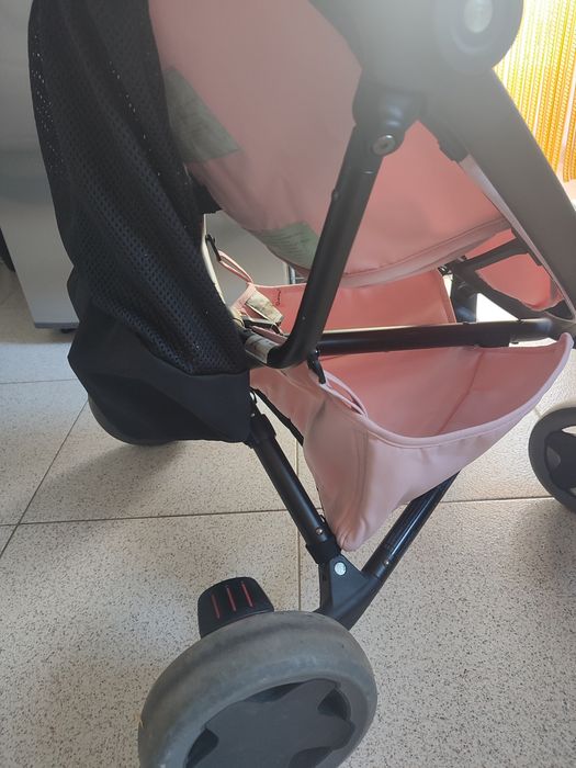 Carrinho Quinny rosa