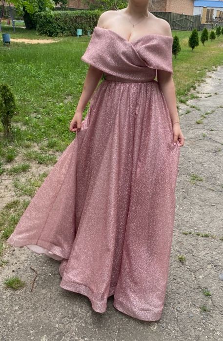 Продам Випускне плаття 2024р , одягалося один раз