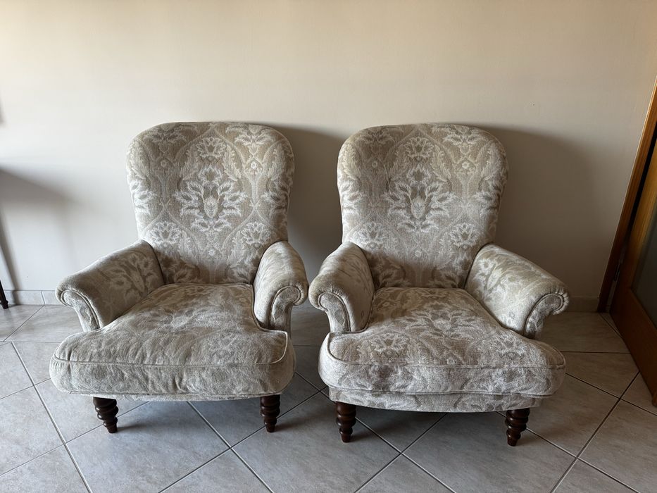 2 Cadeirões/Poltronas