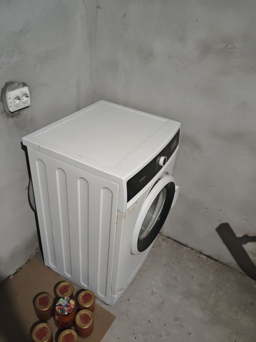 Пральна машина в непоганому стані