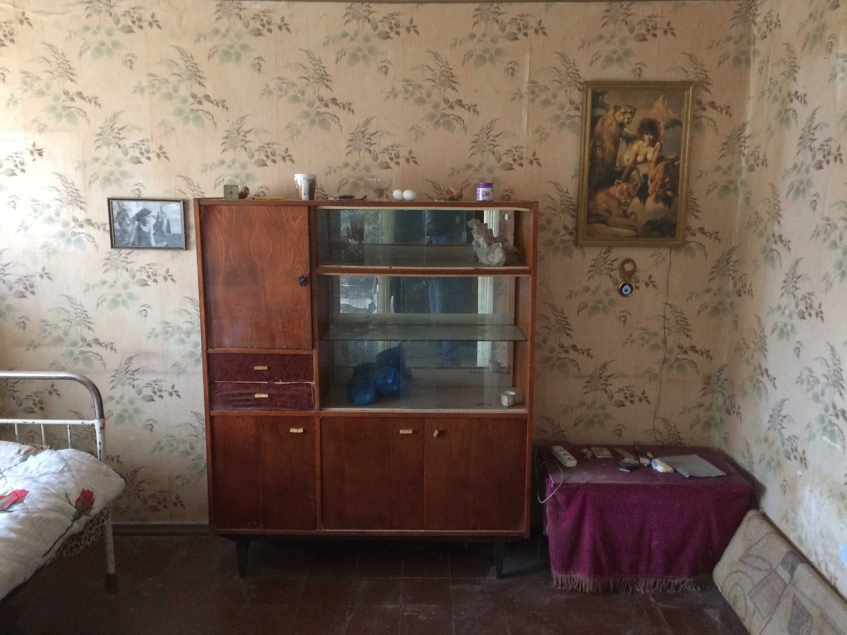 Продається секція 2 кімнати гуртожитку, р - н Центр не кутова