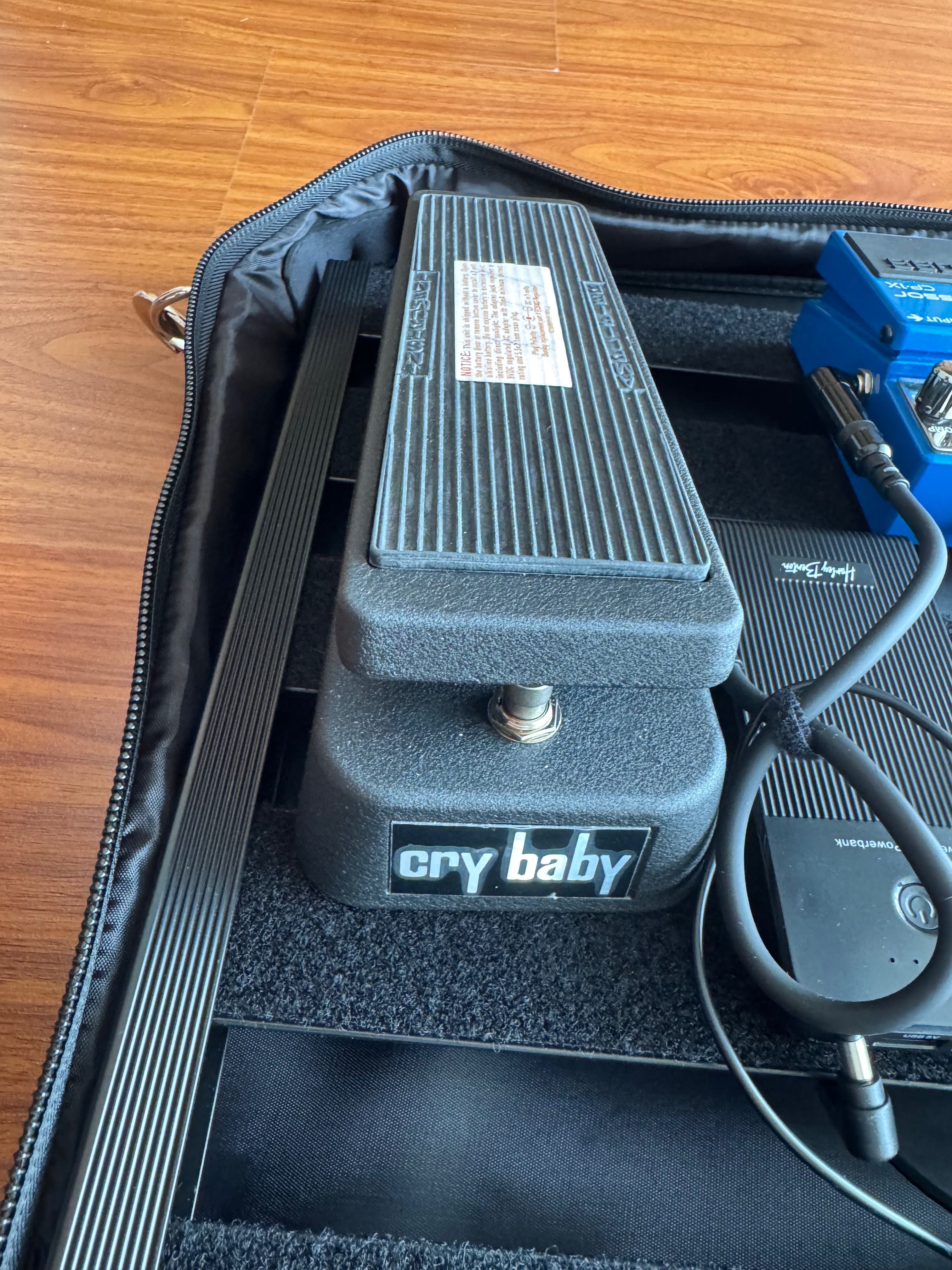 Pedais para guitarra + powerbank + saco transporte