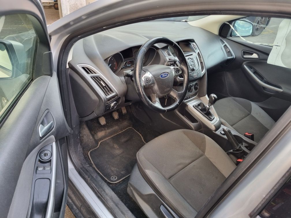 Ford Focus III 1.6 TDCi de 2012 para peças