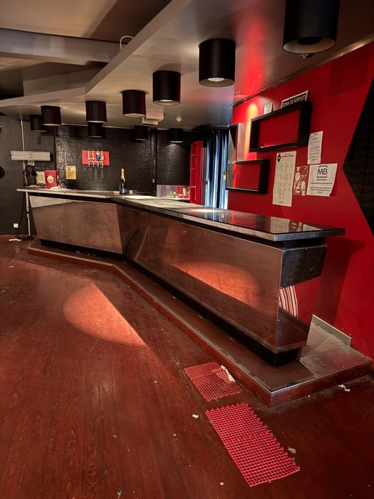 Balcão de Bar Profissional em Metal/Inox – 7,4m