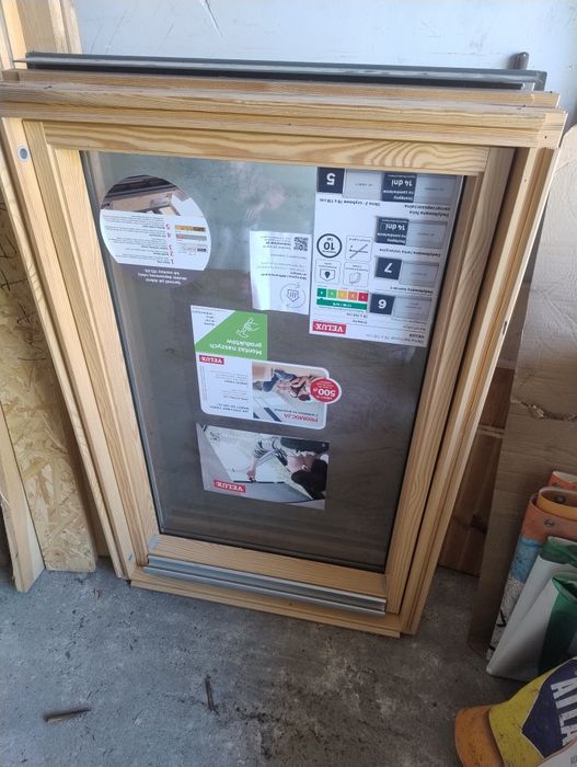 Okno dachowe velux powystawowe 78x140 drewno