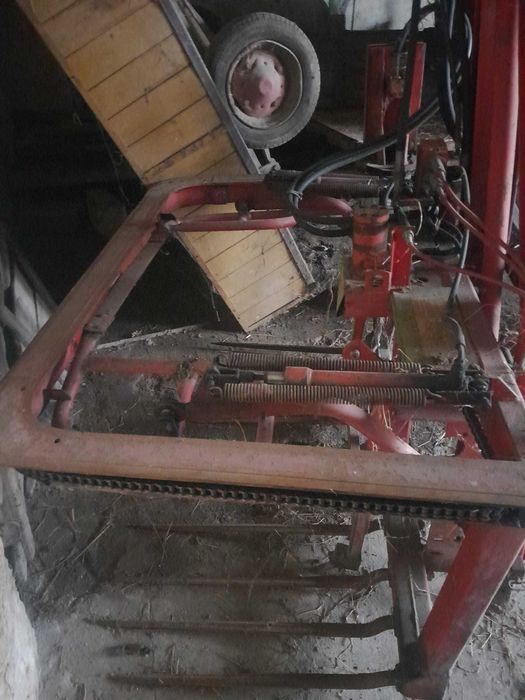 Sprzedam wybierak/wycinak Strautmann Hydrofox HD2