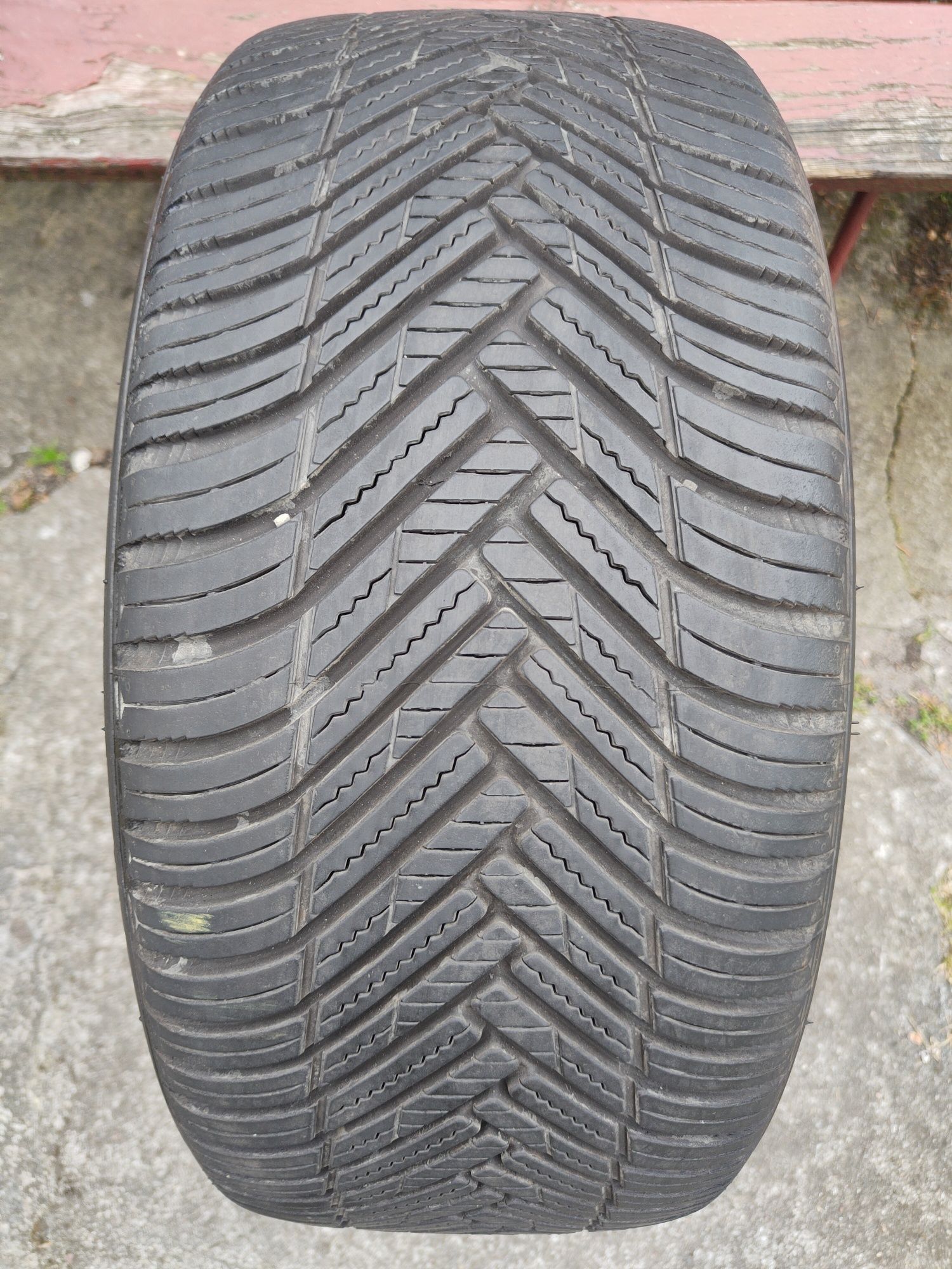 1szt Hankook Kinergy 4S2 225/40/18 92Y 7mm grudzień 2019rok