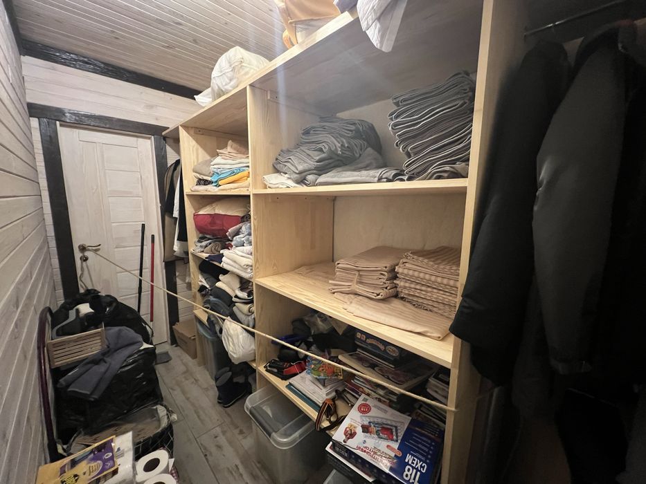 Продаж будинку, Ліщин