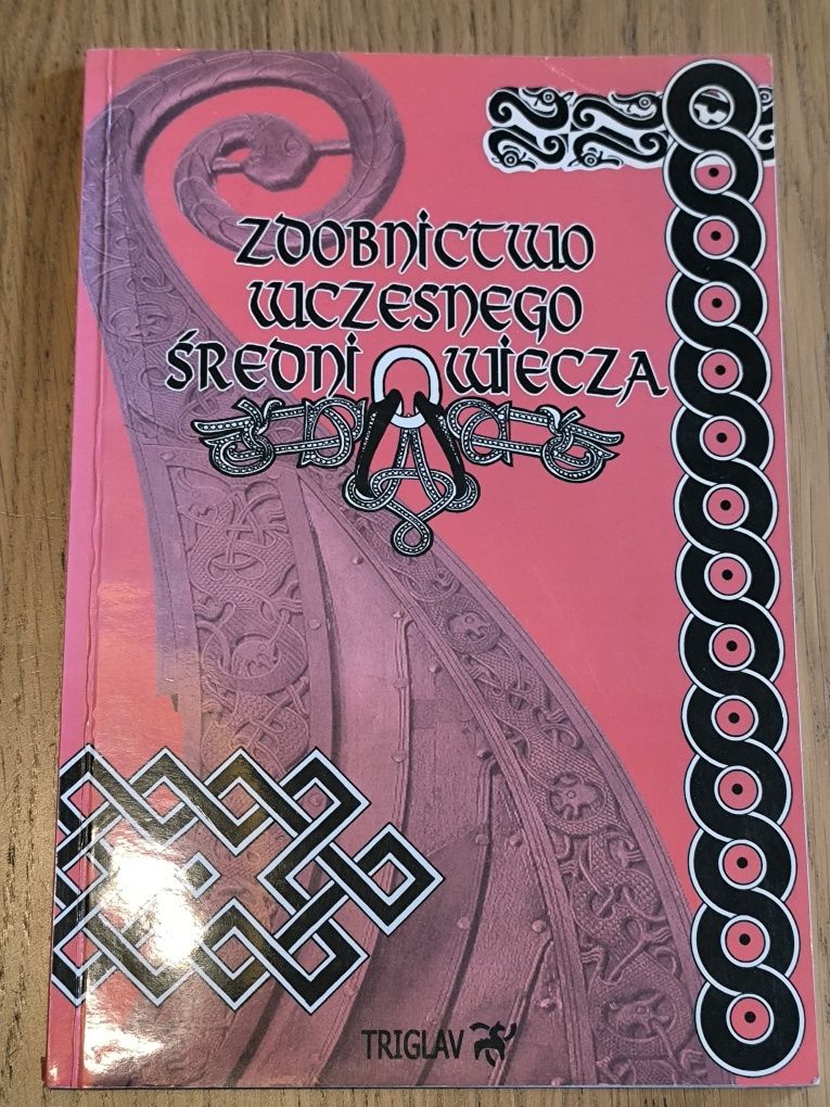 4 książki Ornament Jones Zdobnictwo wczesnego średniowiecza