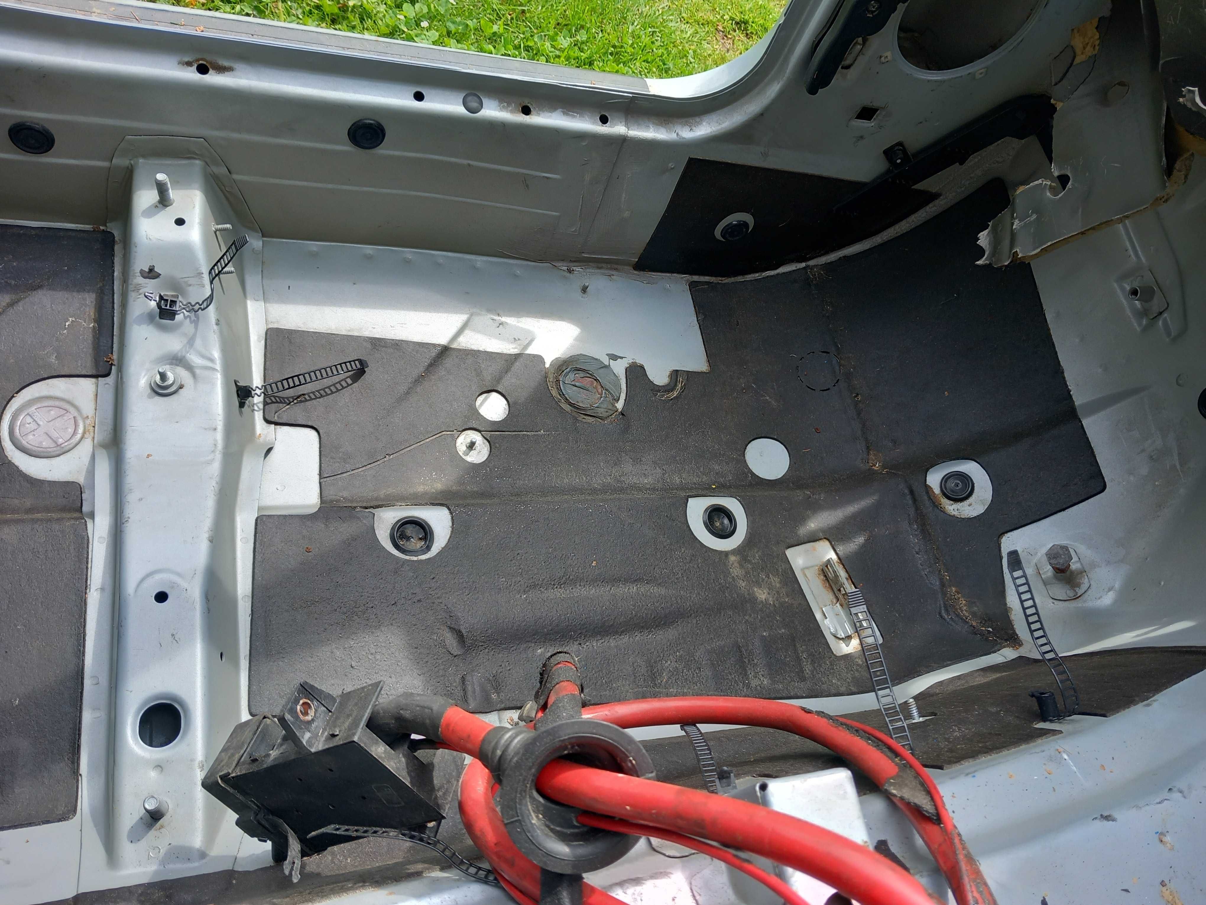 BMW e36 Coupe błotnik ćwiartka podłoga progi dach drzwi szyba wózek