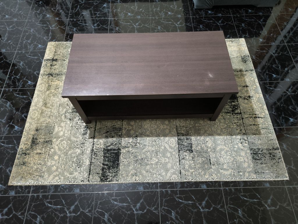 Conjunto mesinha e tapete