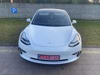Tesla Model 3 Long Range