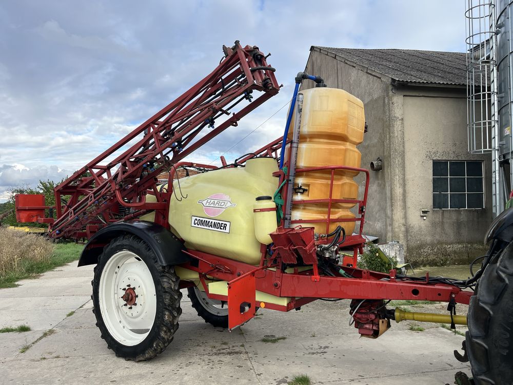 Opryskiwacz HARDI Commander 18m 2800l+1000l od rolnika