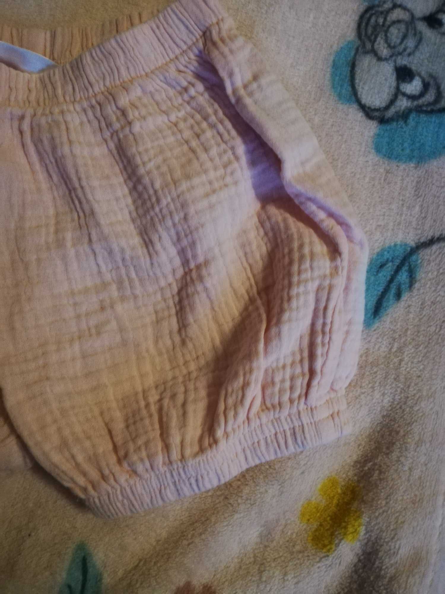 Komplet koszulka + spodenki 98