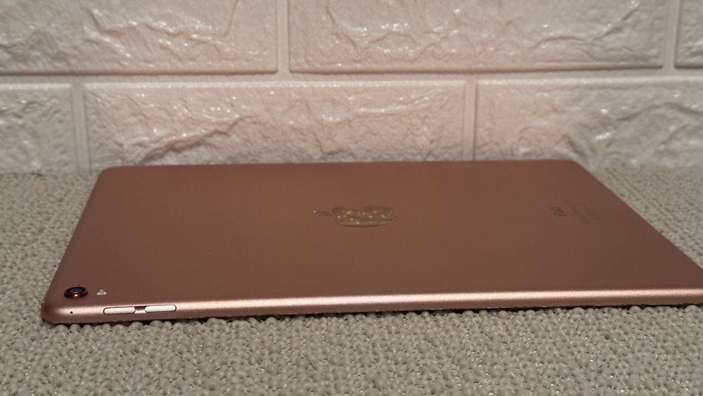 iPad Pro 9.7" | 128GB | Повний комплект + чохол