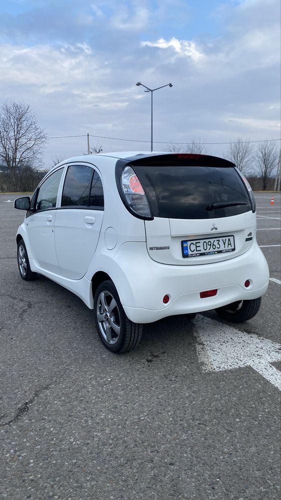 Mitsubishi i -Miev 2012
