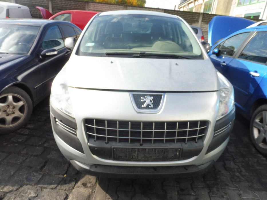Peugeot 5008 na części zderzak maska drzwi szyba lusterko