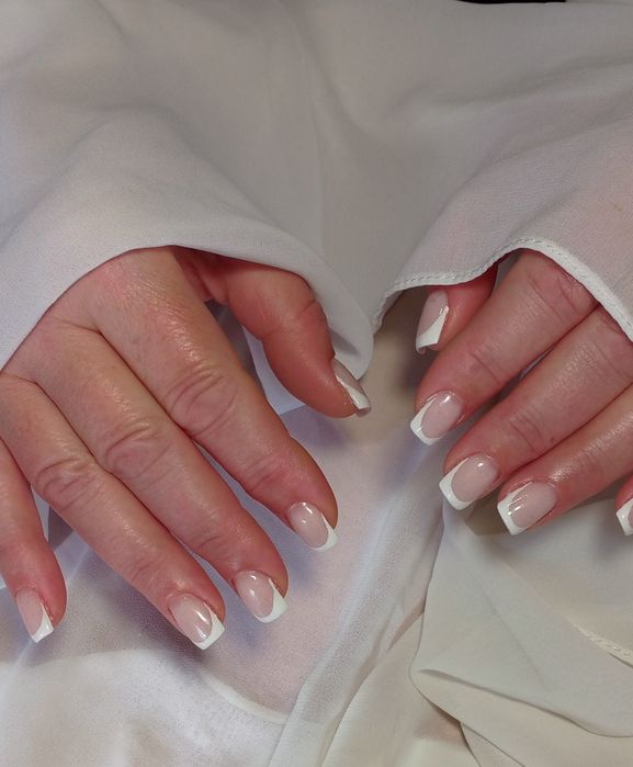 Манікюр Педикюр Нарощування