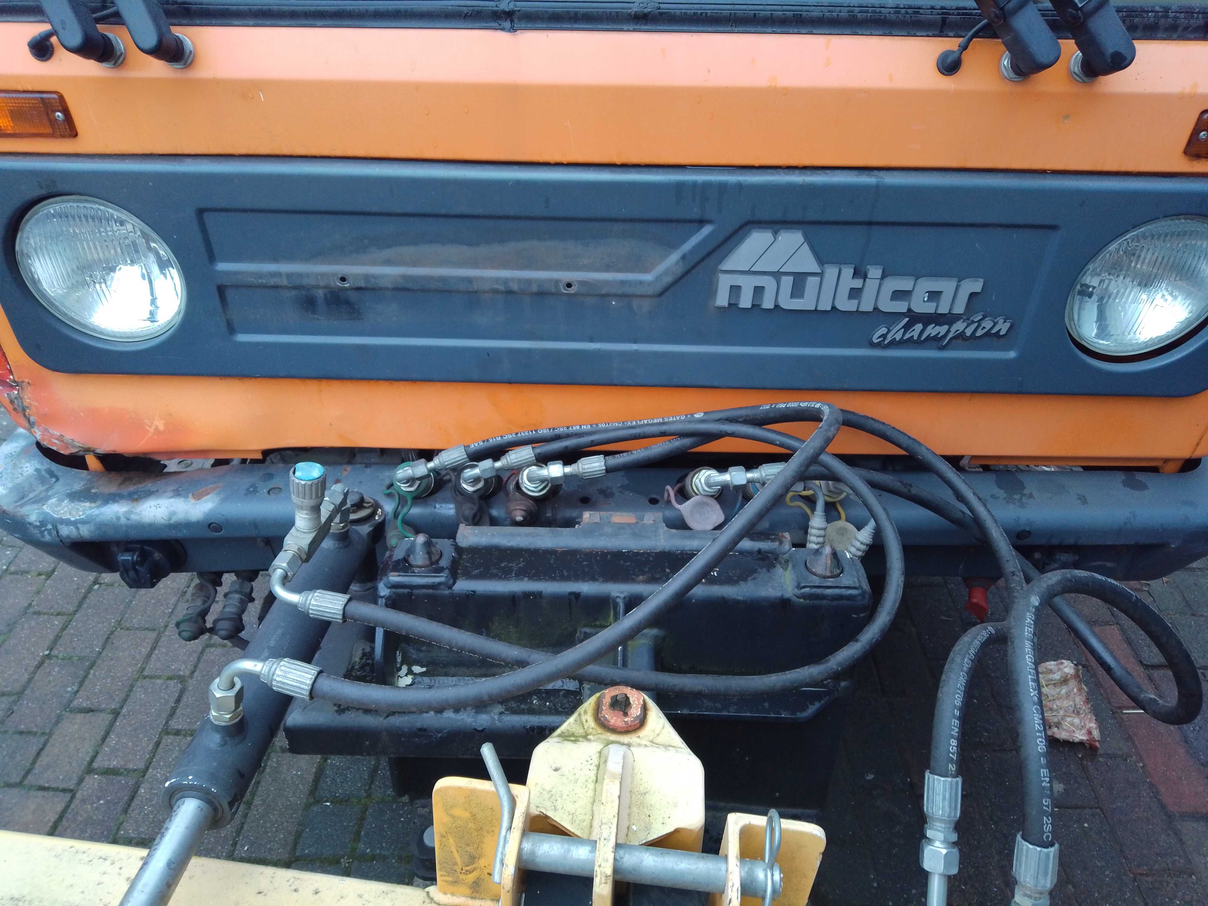 Multicar 4x4 prasokontener zamiatarka piaskarka rembak