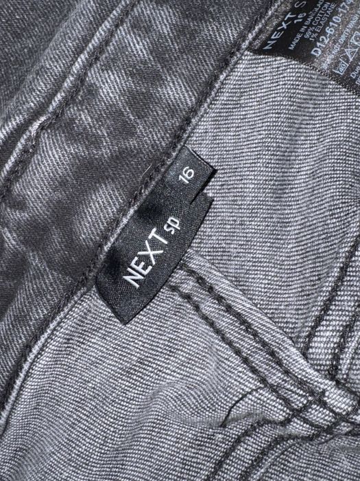 Джинсовий комбінезон з шортами жіночий