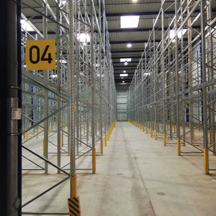 Regał paletowy przemysłowy metalowy magazynowy sklepowy