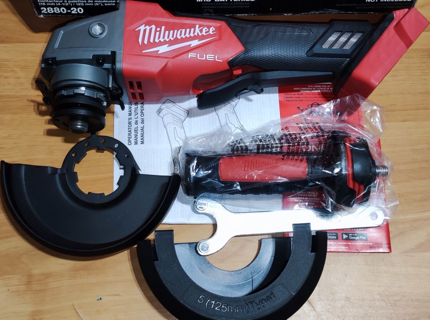 Milwaukee 2880-20 акумуляторна кутова шліфмашина  (болгарка)