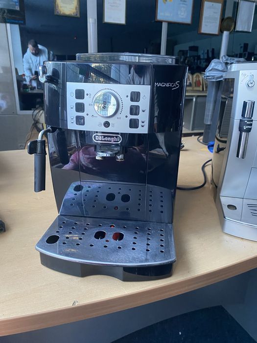 Кавомашина Delonghi Magnifica S