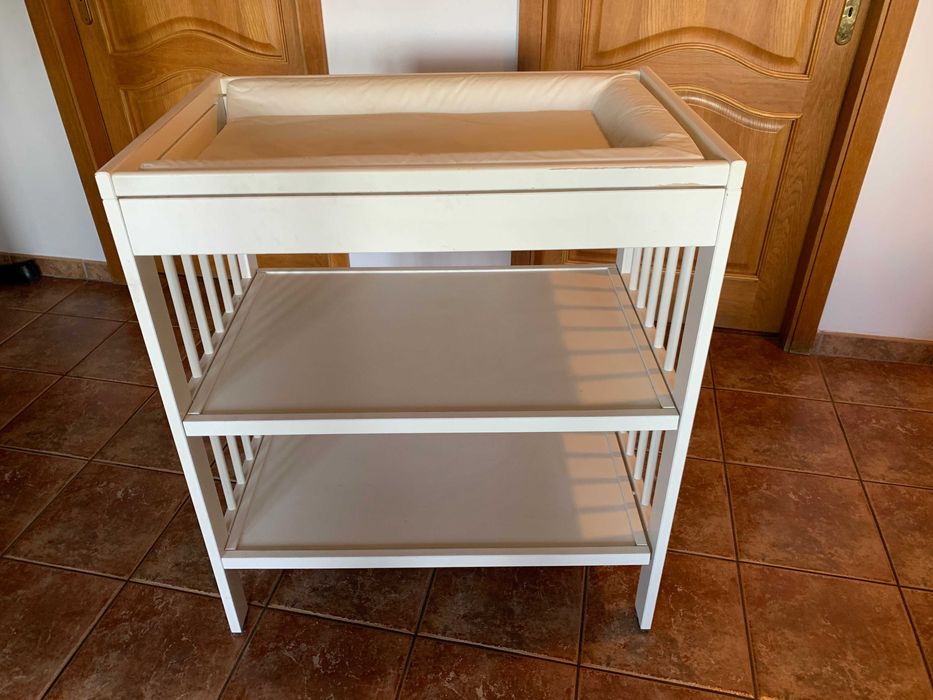 Przewijak Ikea Gulliver + Kosze Önsklig + Tommee Tippee Pojemnik