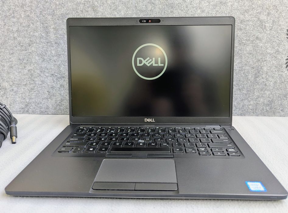 Dell latitude 5400 16gb ram i7 8gen 250gb SSD nvme IPS FullHD