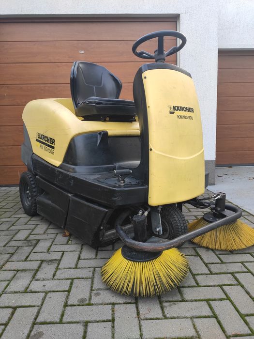 Zamiatarka KM100/100
