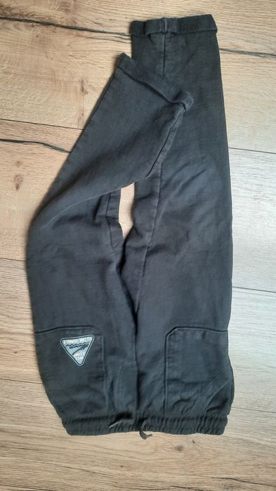 Spodnie dresowe 104