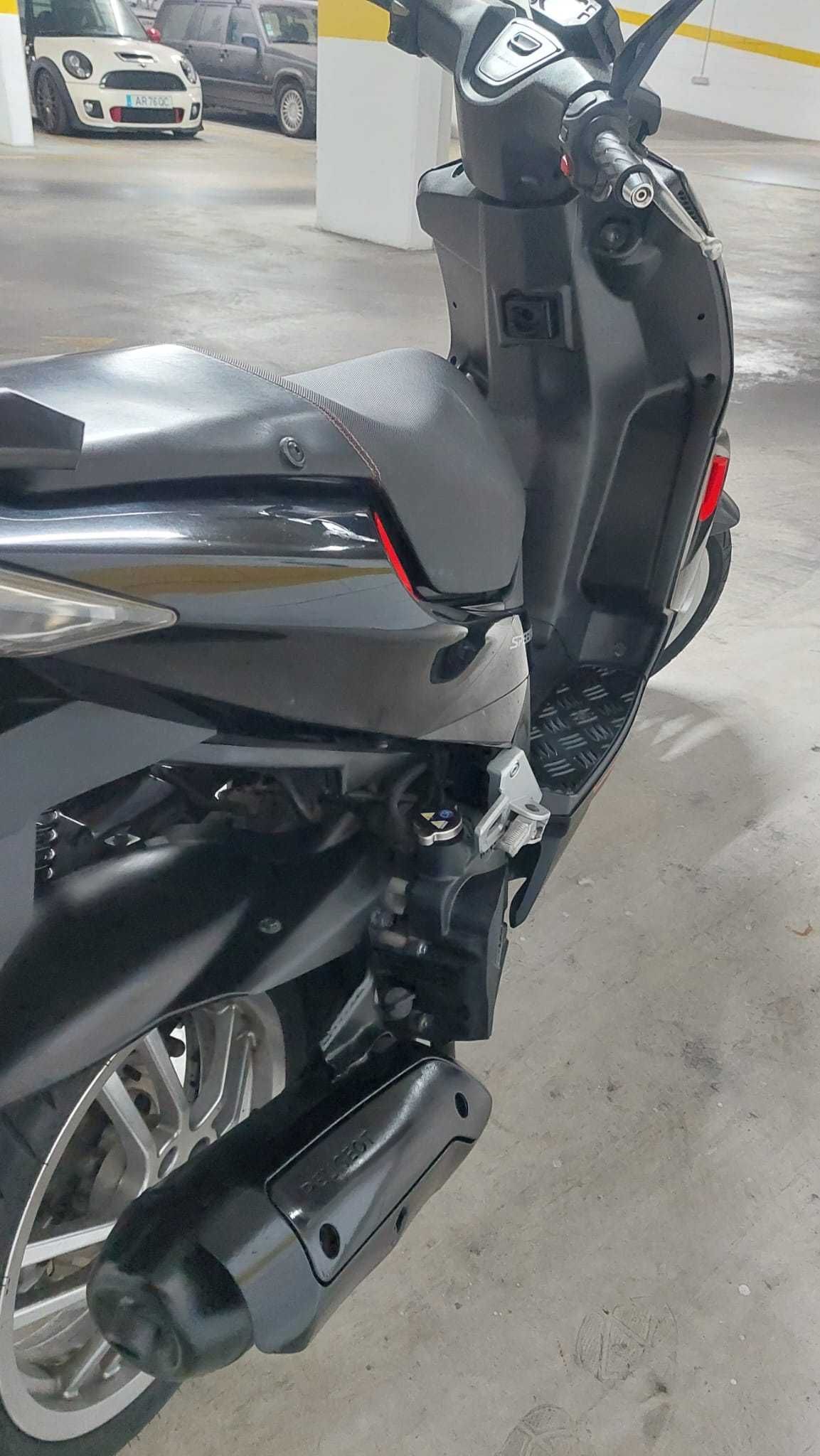 Peugeot speefight 125 igual a nova