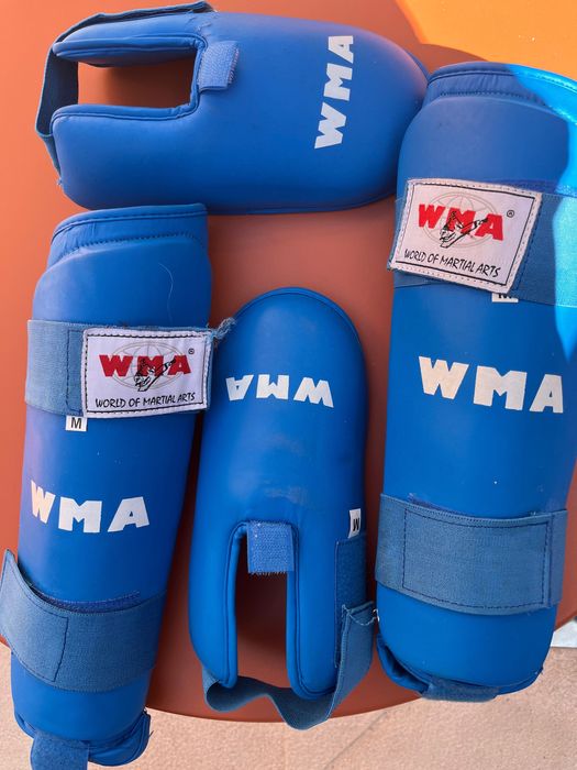 Par de protectores de canelas/pés para artes marciais - tamanho M